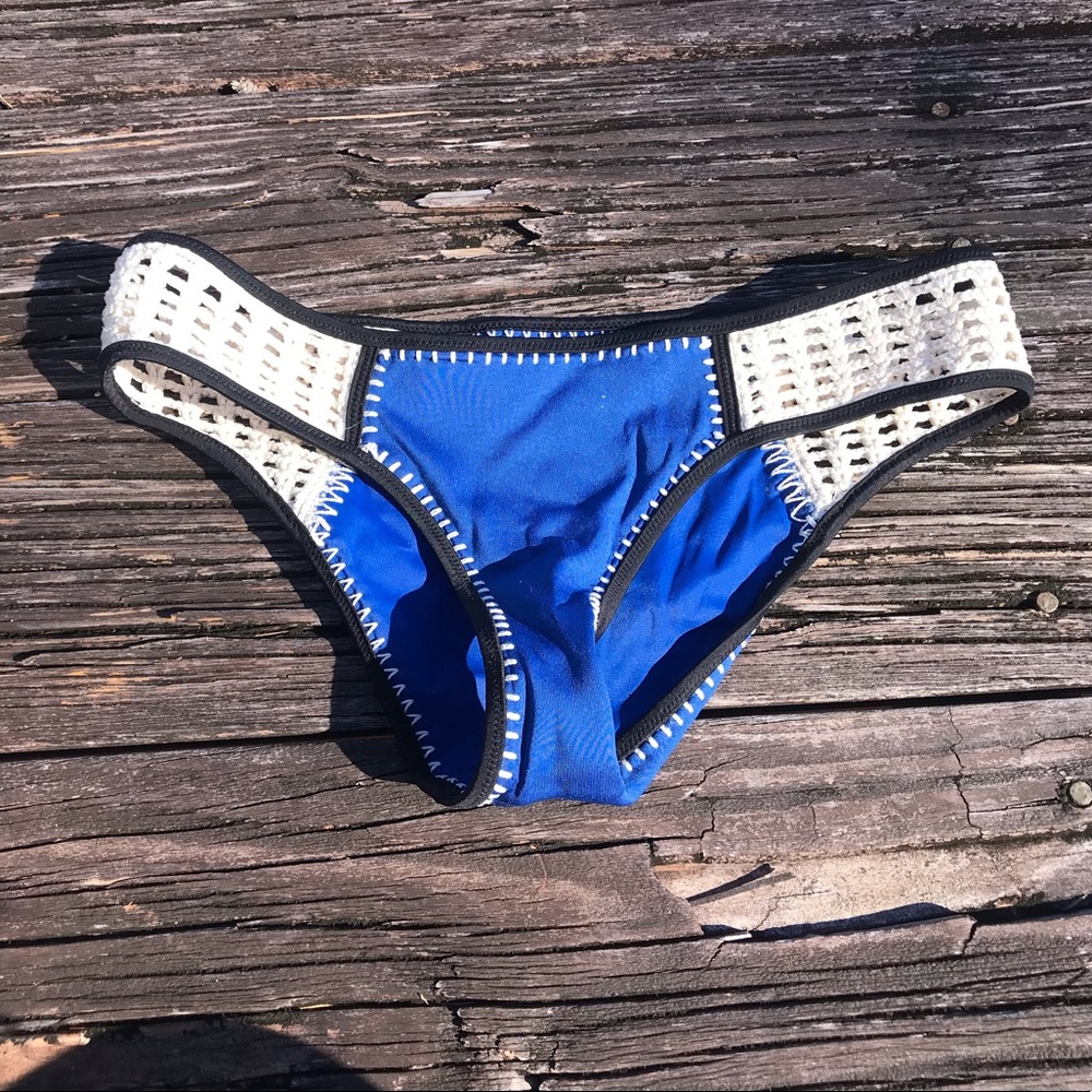 SOLD ♥️VS Swim bottoms